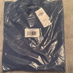 Abercrombie & Fitch Men's Short Sleeve Tee in Navy